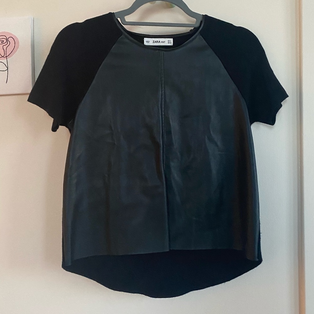 Black T-shirt